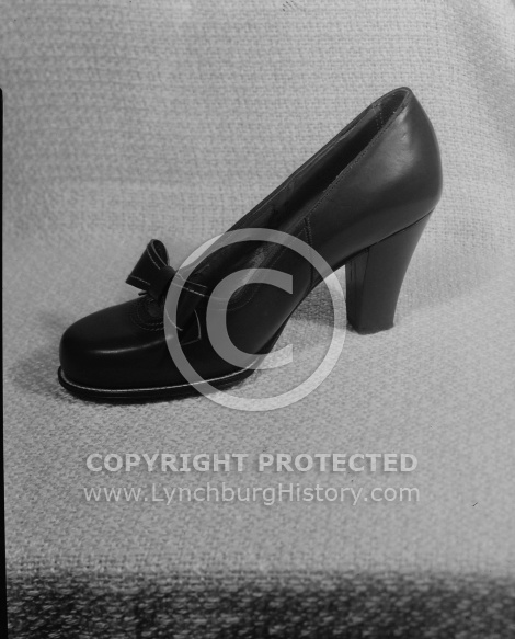  : SHOES
