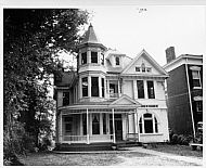  : Madison 209