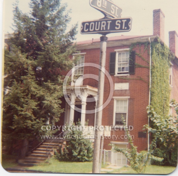  : Court 8th 1825 6 lhf