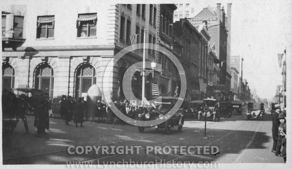 Main at 9th Street - Lynchburg Virginia