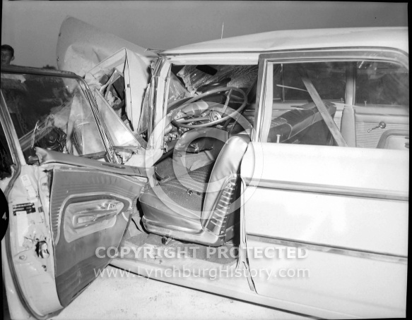  : Car wreck, expressway, Aug 14, 1965