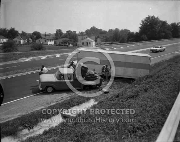  : Truck-Trailer House Wheel Run off Expressway Near Bridge, Sept 1