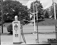  : HARDING RESTAURANT, MAY 8