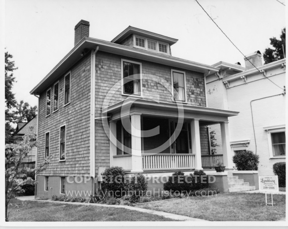  : Pearl st 709