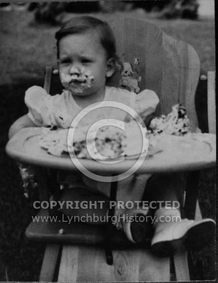  : DONALD FRANKLIN BABY GIRL, 1ST BIRTHDAY CAKE