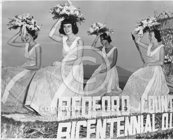  : Bedford 1954 bicenten parade 3