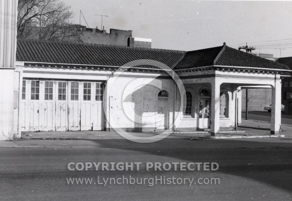  : Amoco Station at 12th and Church Sts