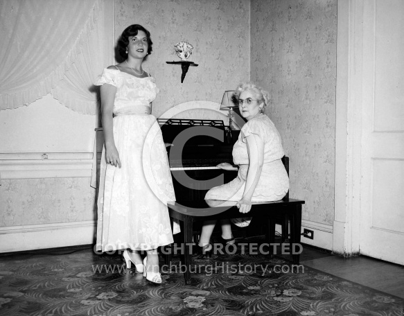 : Dorothy White - pictures of woman