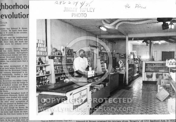 Bedford Ave - Browns Grocery interior