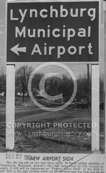  : sign to airport