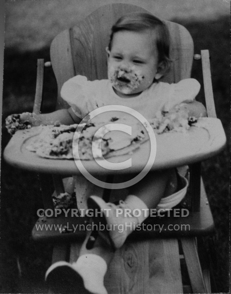  : DONALD FRANKLIN BABY GIRL, 1ST BIRTHDAY CAKE