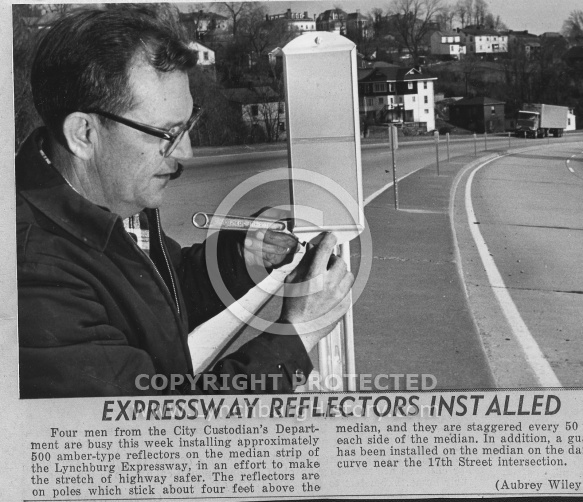  : Expressway reflectors
