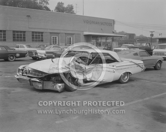  : Woody, Car Wreck