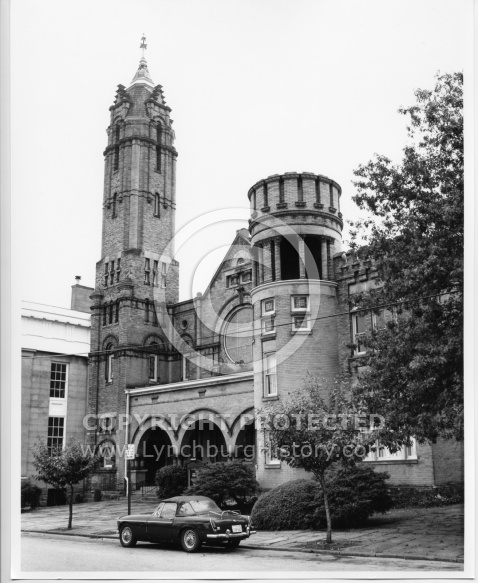  : Court st 809 1st United Method lhf