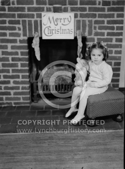  : GEORGIE WOODY, CHRISTMAS CARDS SHOTS