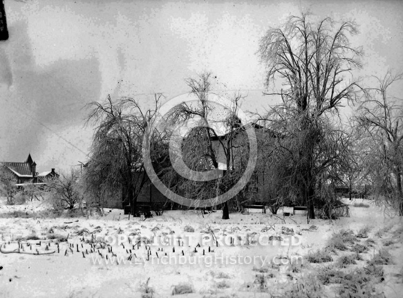  : WALTON HOUSE IN SLEET