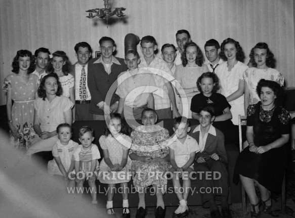  : White-Bryant Reunion, July 30, 1946 (Property of Bill Gresham) 