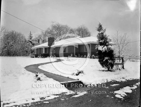  : Tom Banton House in Snow