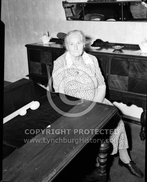  : MRS. R.T. WOODY, 3RD STREET, MADISON HEIGHTS, DECEMBER 3